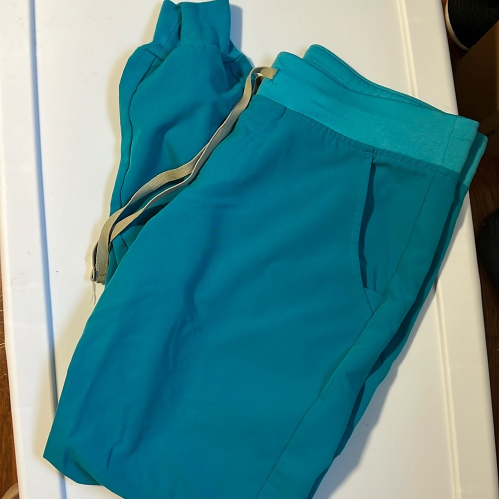 Figs Zamora Jogger in Teal - Size Medium